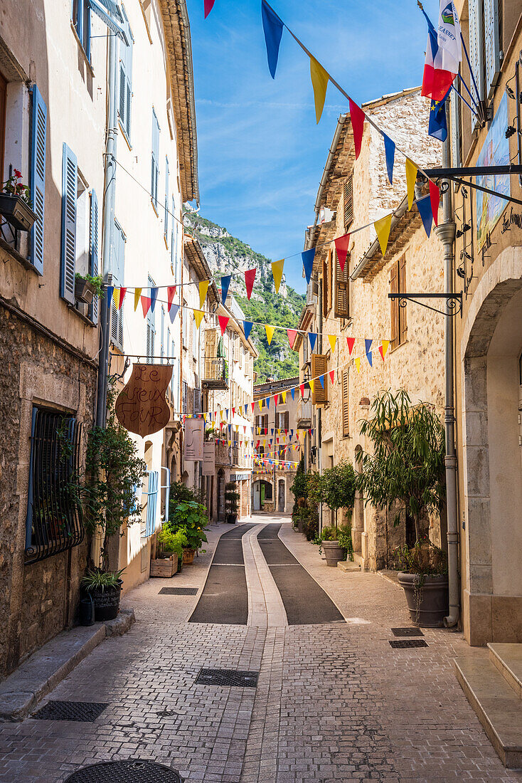Alley in the hilltop village of Saint-Jeannet in Provence, France