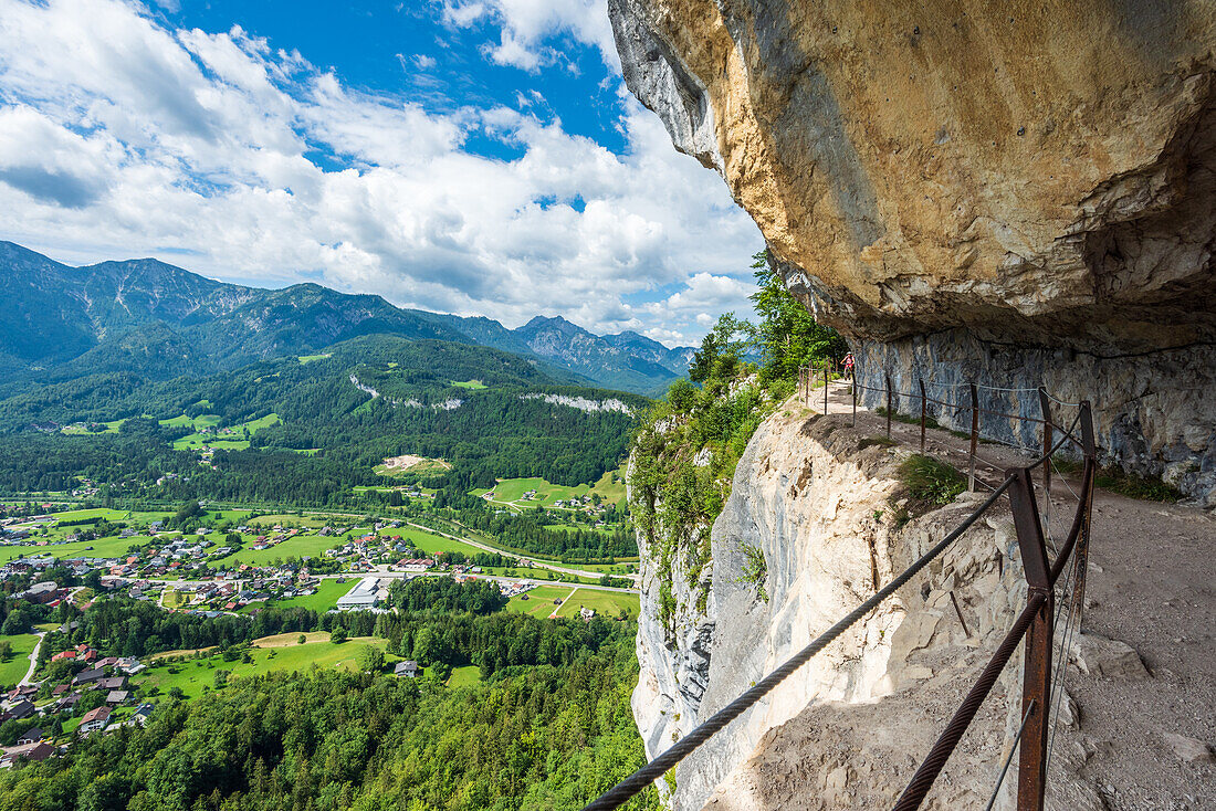 Hiking trail in the Eternal Wall at the Predigtstuhl near Bad Goisern, Salzkammergut, Upper Austria, Austria