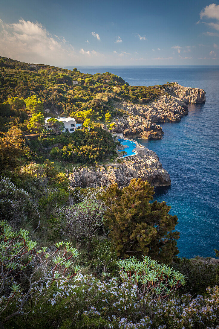 Villa an der Küste beim Fortino di Mesola in Anacapri, Insel Capri, Golf von Neapel, Kampanien, Italien
