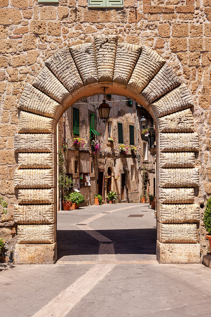 The gateway to the old town of Sorano, Province of Grosseto, Tuscany, Italy, Europe
