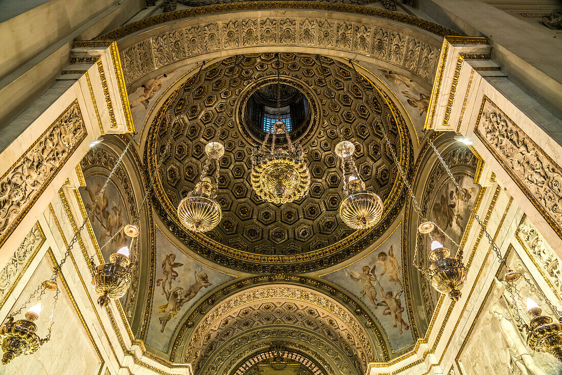 Chandelier under the dome in the Cathedral of Maria Santissima Assunta, Palermo, Sicily, Italy, Europe