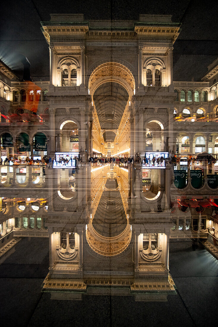 Die Vittorio Emanuelle Einkaufsgalerien in Mailand, Italien.