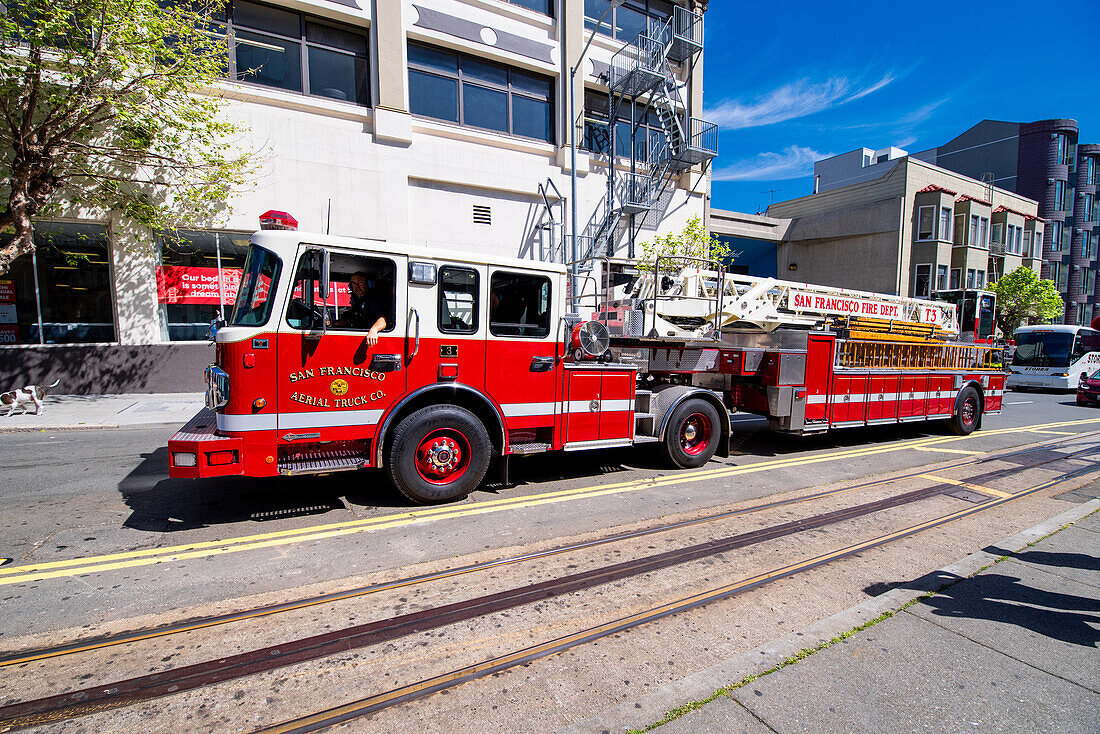 Lastwagen der Feuerwehr von San Francisco, Kalifornien, USA