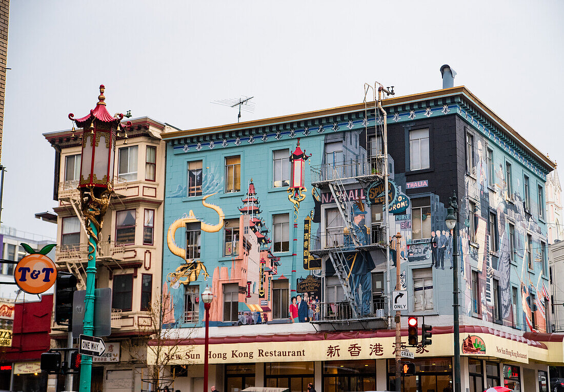 Das berühmte Chinatown-Viertel von San Francisco, Kalifornien, USA