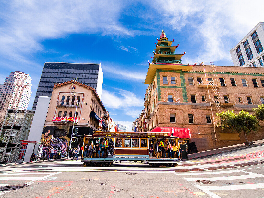 Kultige San Francisco Municipal Railway Tram, San Francisco, Kalifornien, USA