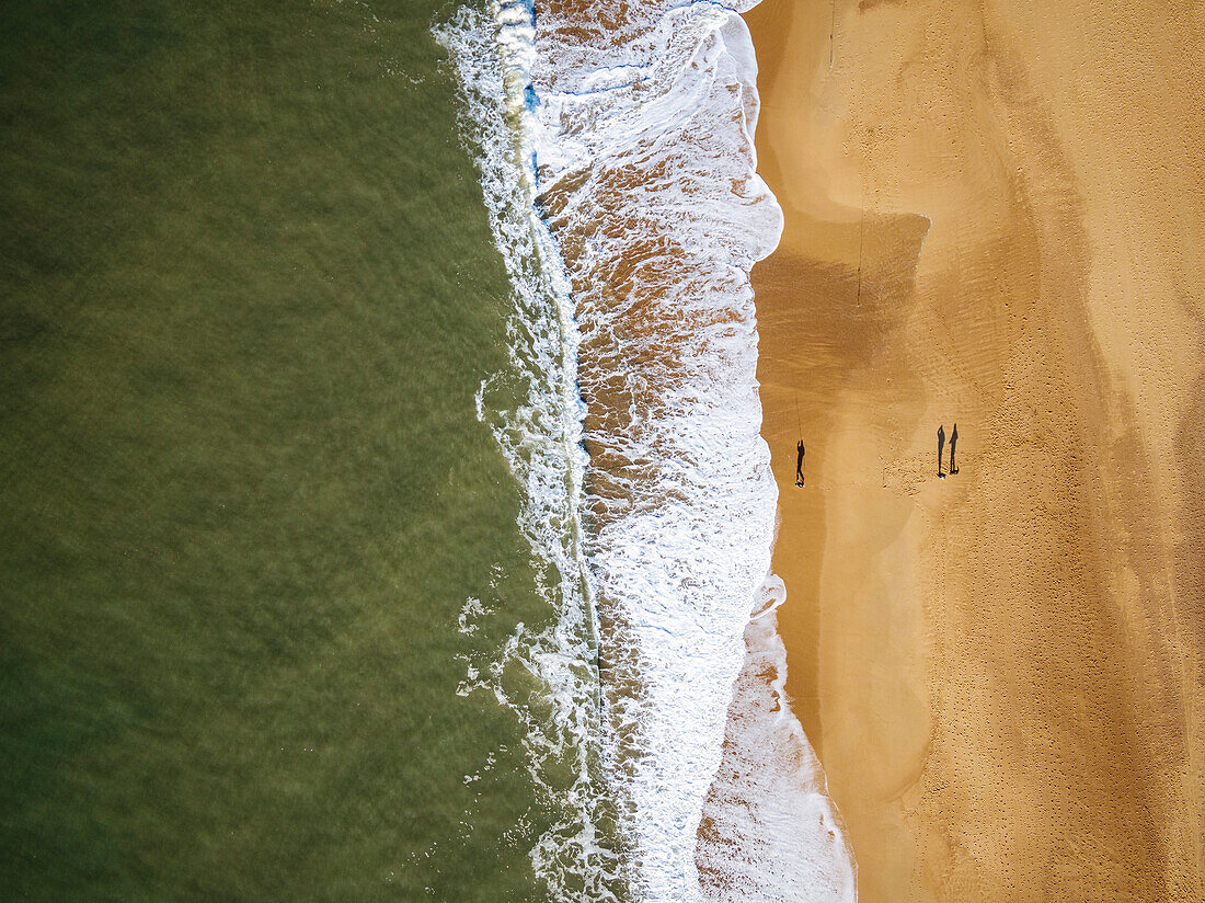 Luftaufnahme von Hossegor Beach, Les Landes, Nouvelle-Aquitaine, Frankreich, Europa