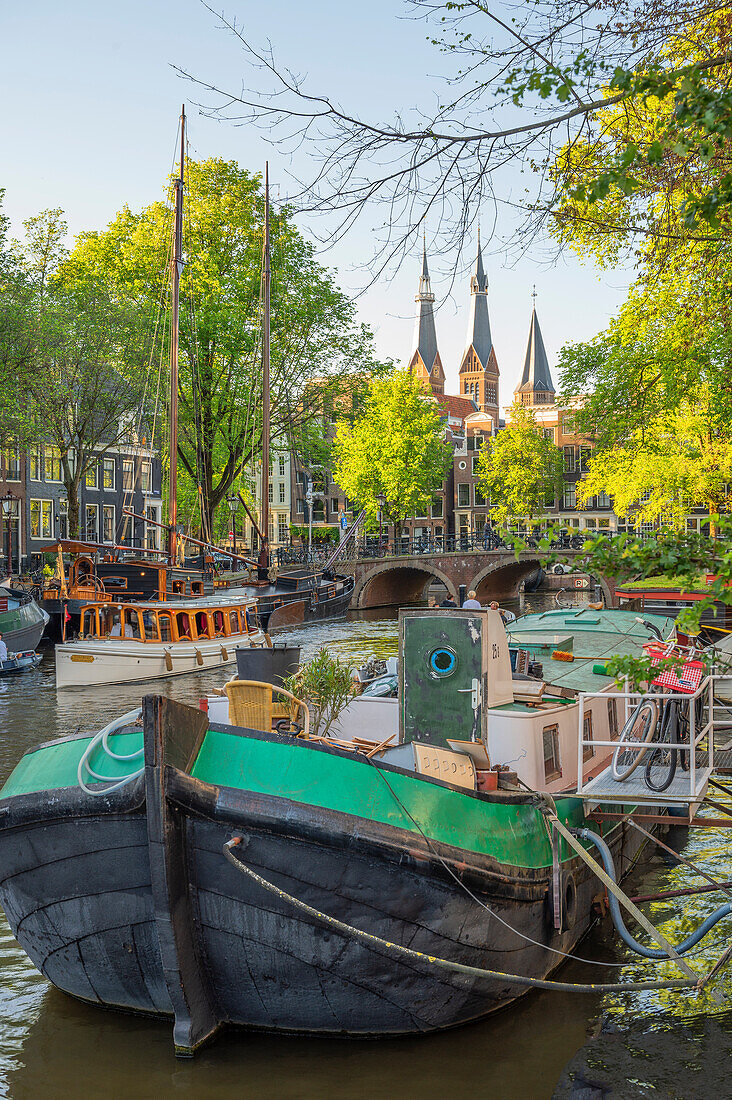 Keizersgracht mit Posthoornkerk am Abend, Amsterdam, Benelux, Beneluxstaaten, Nordholland, Noord-Holland, Niederlande