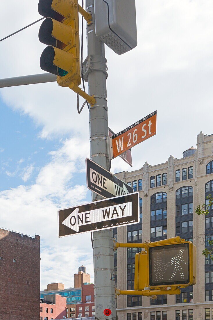 Traffic light on 8th Avenue, Chelsea, Manhattan, New York, New York, USA