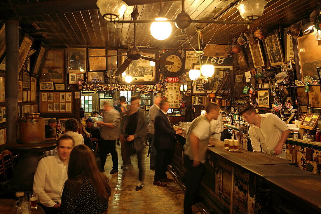 Mc Sorley's Old Ale House, East Village, Manhattan, New York, New York, USA