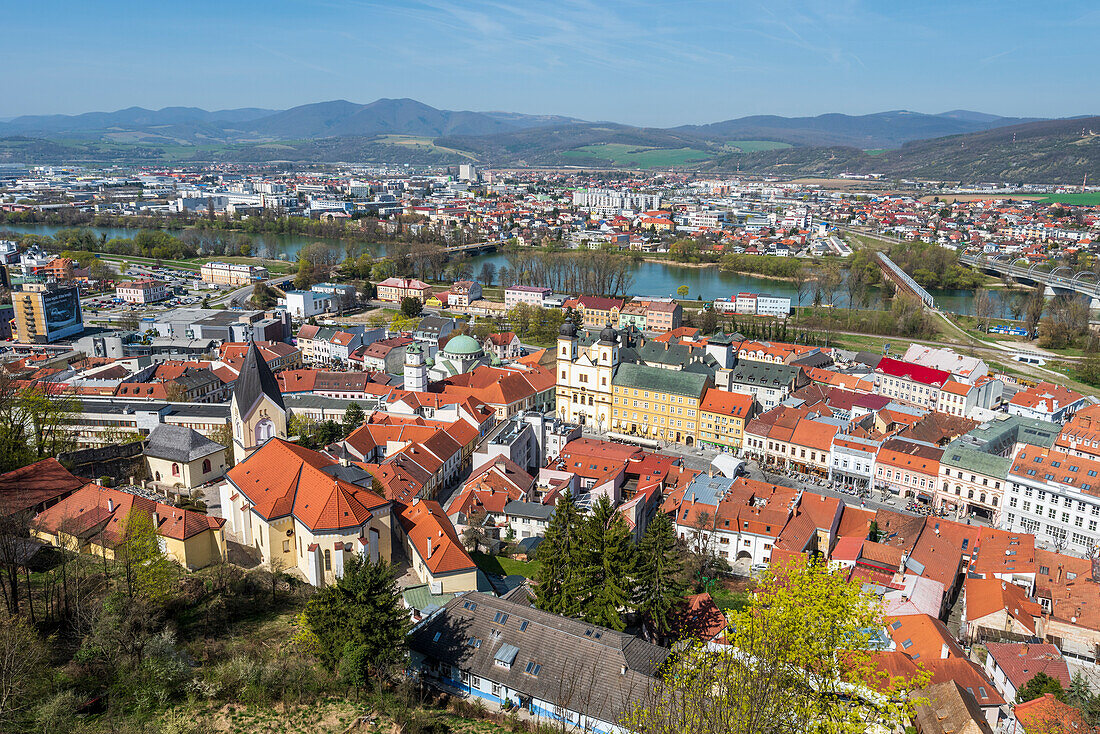 Stadtansicht von Trencin, Westslowakei, Slowakei