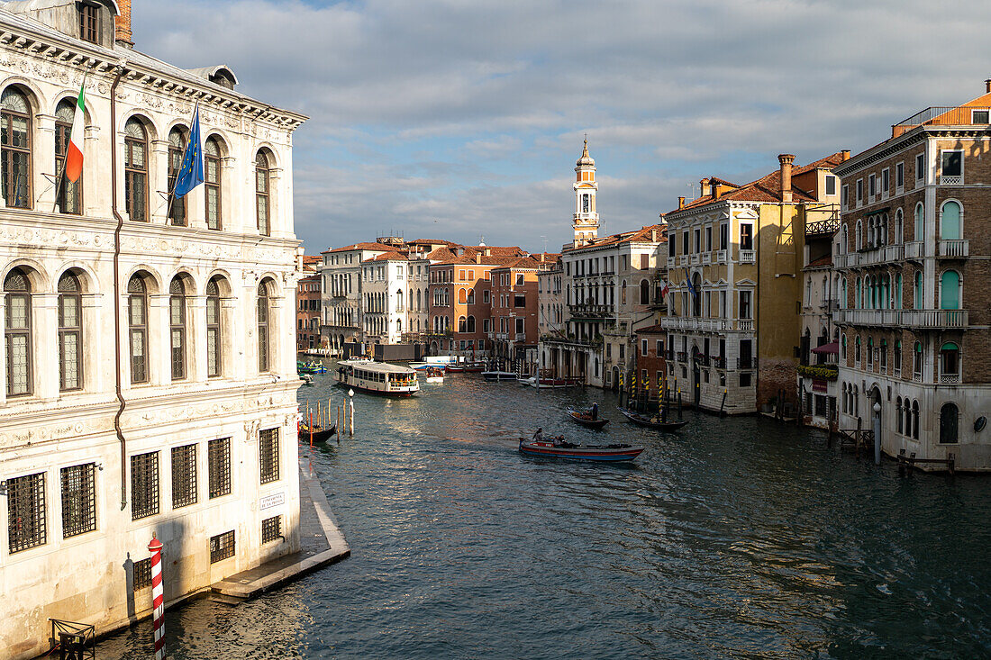 Venedig - Blick von der Rialto Brücke auf den Canal Grande, Venezien, Italien