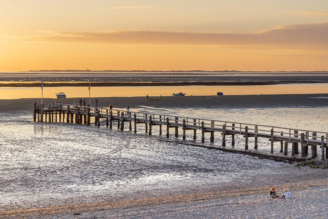 Utersum Pier, Foehr Island, Schleswig-Holstein, Germany