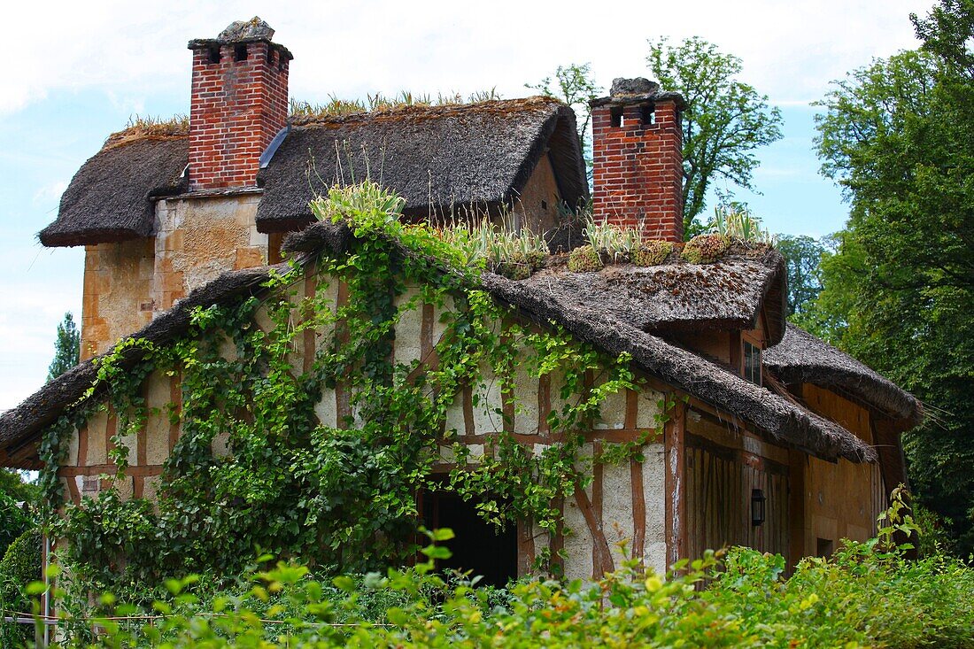 Hameau de la Reine, Schloss und Gärten Versailles, Paris, Frankreich