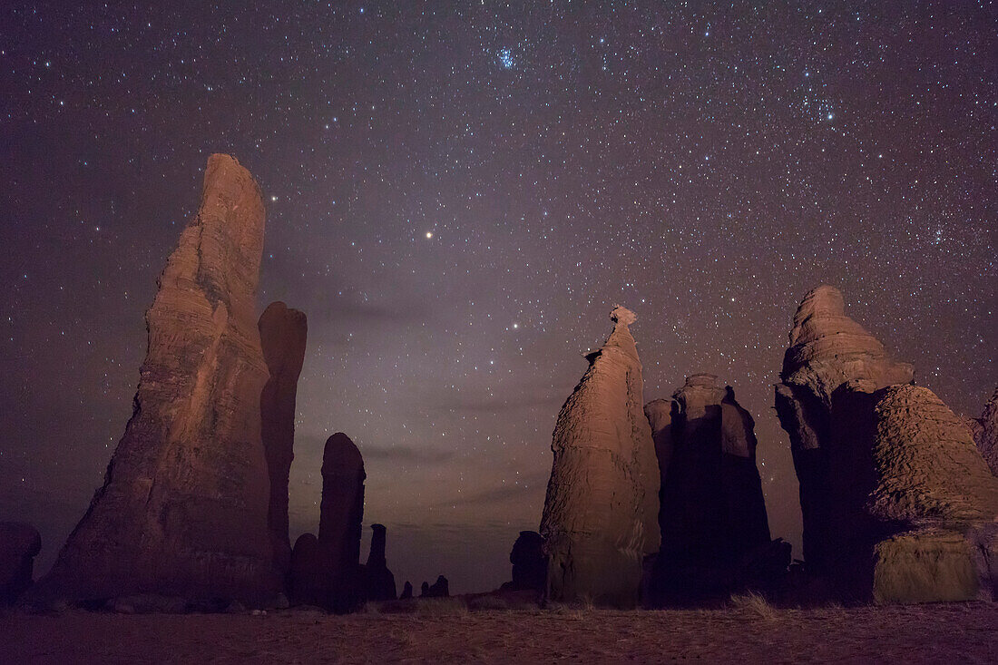 Felsformationen in der Nacht, Sahara, Tschad