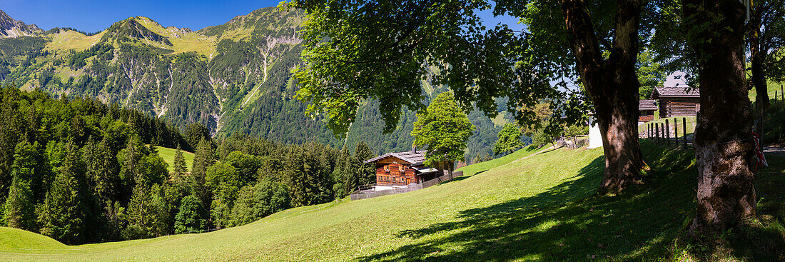 Gerstruben, ein ehemaliges Bergbauerndorf im Dietersbachtal bei Oberstdorf, Allgäuer Alpen, Allgäu, Bayern, Deutschland, Europa