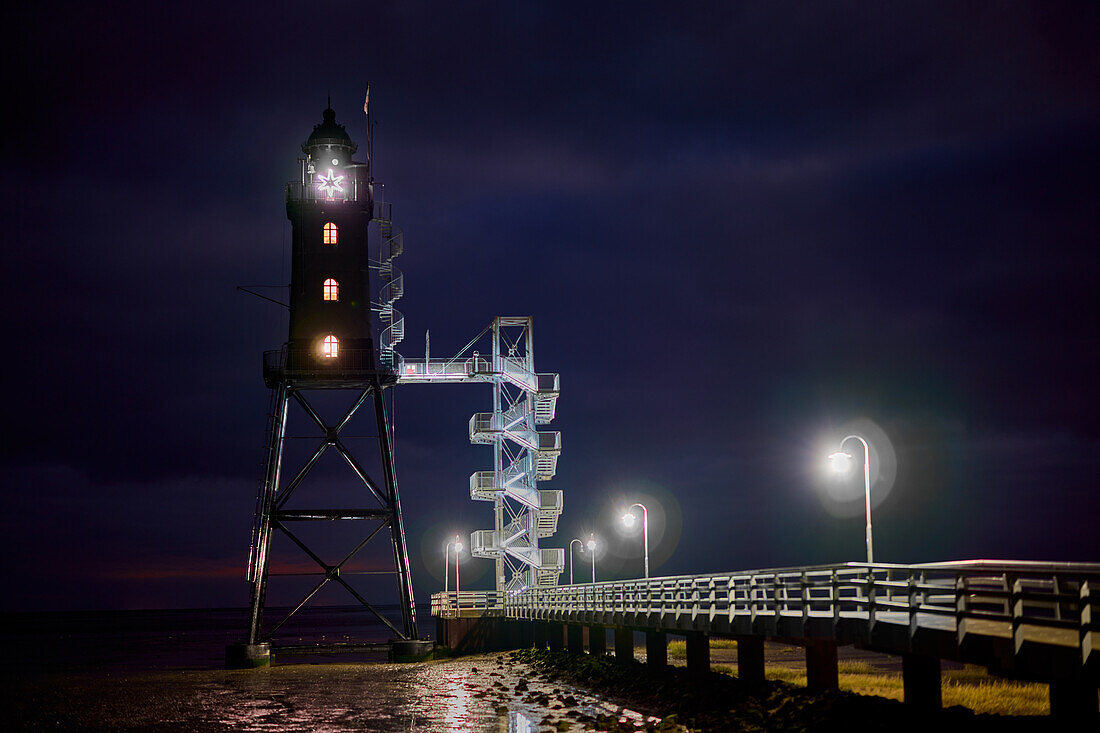 Obereversand lighthouse illuminated for Christmas, Dorum-Neufeld, Cuxhaven district, Lower Saxony, Germany