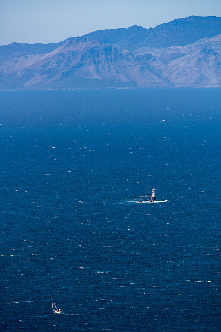 Leuchtturm in der Bucht bei Simons Town, Western Cape, Südafrika, Afrika