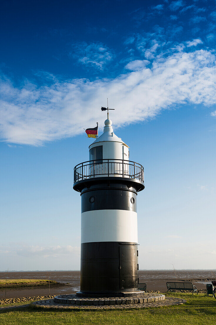 Black and white lighthouse, Kleiner Preusse lighthouse, Wremen, Wadden Sea, North Sea, Lower Saxony, Germany