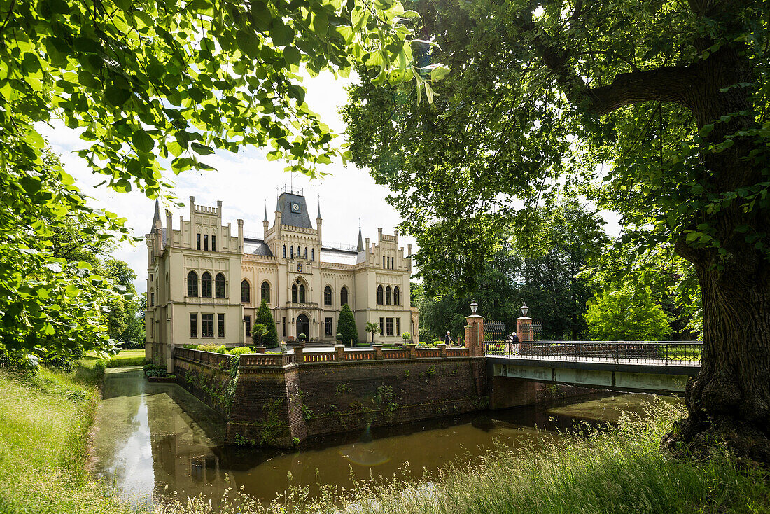 Moated castle and park, Evenburg Castle, Leer, East Frisia, Lower Saxony, Germany