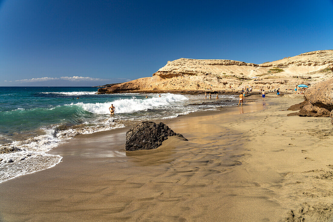 Der Strand Playa de Diego Hernandez an der Costa Adeje, Teneriffa, Kanarische Inseln, Spanien