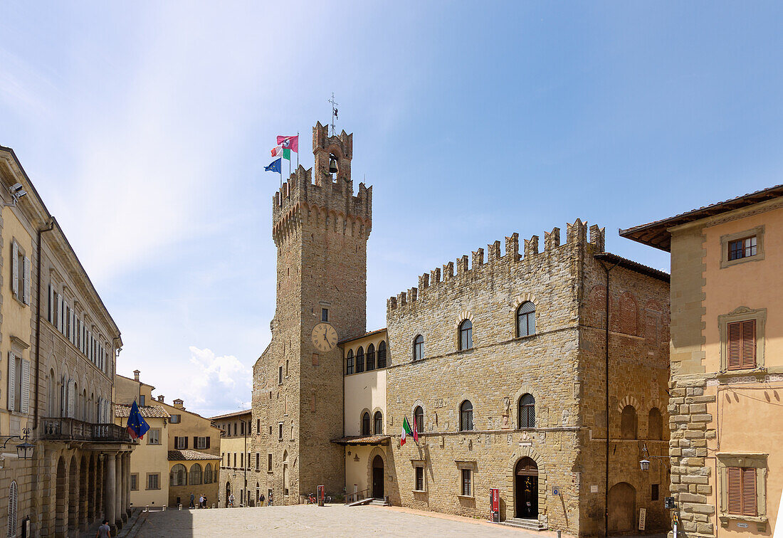 Arezzo; Piazza Duomo with Comune di Arezzo