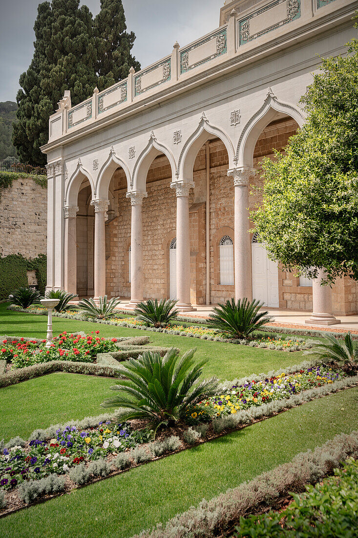 Garden and pointed arches at the Shrine of the Bab (Bahai Shrine), Haifa, Israel, Middle East, Asia