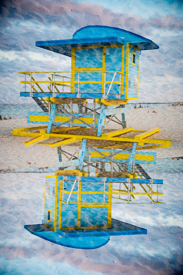 Blauer Rettungsschwimmerturm in South Miami Beach, Florida
