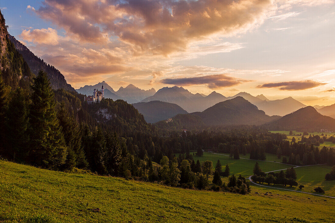 View over Neuschwanstein and Hohenschwangau to the Tannheim Mountains, Allgäu, Bavaria, Germany