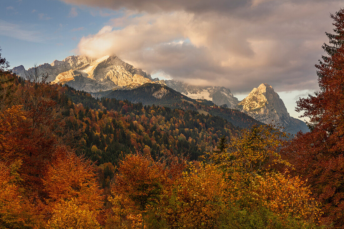 View to the Zugspitze massif with Alpspitze, Zugspitze and Waxenstein, Wetterstein Mountains, Bavaria, Germany