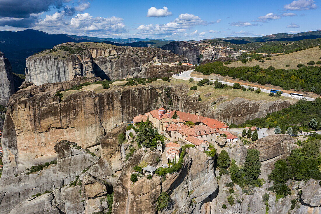 Luftaufnahme, Stephanskloster (Agios Stefanos) bei Meteora, Kastraki, Thessalien, Griechenland, Europa