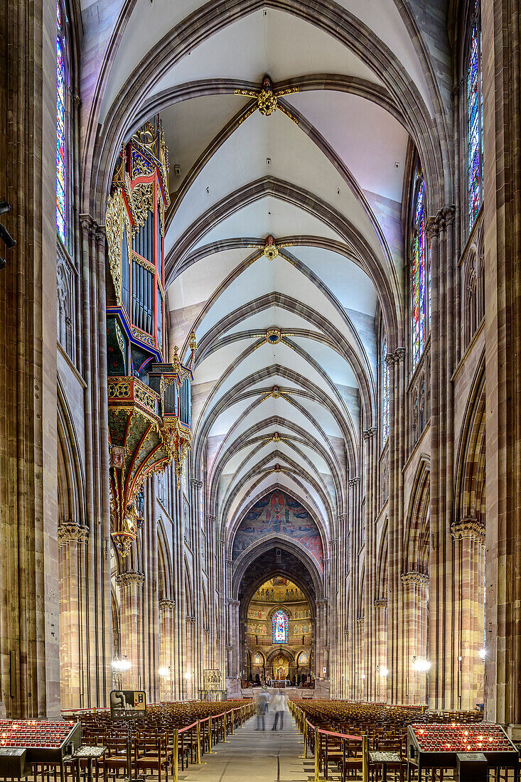 Kirchenschiff des Straßburger Münster, Notre Dame de Strasbourg, Straßburg, Strasbourg, UNESCO Welterbe Straßburg, Elsass, Grand Est, Frankreich 