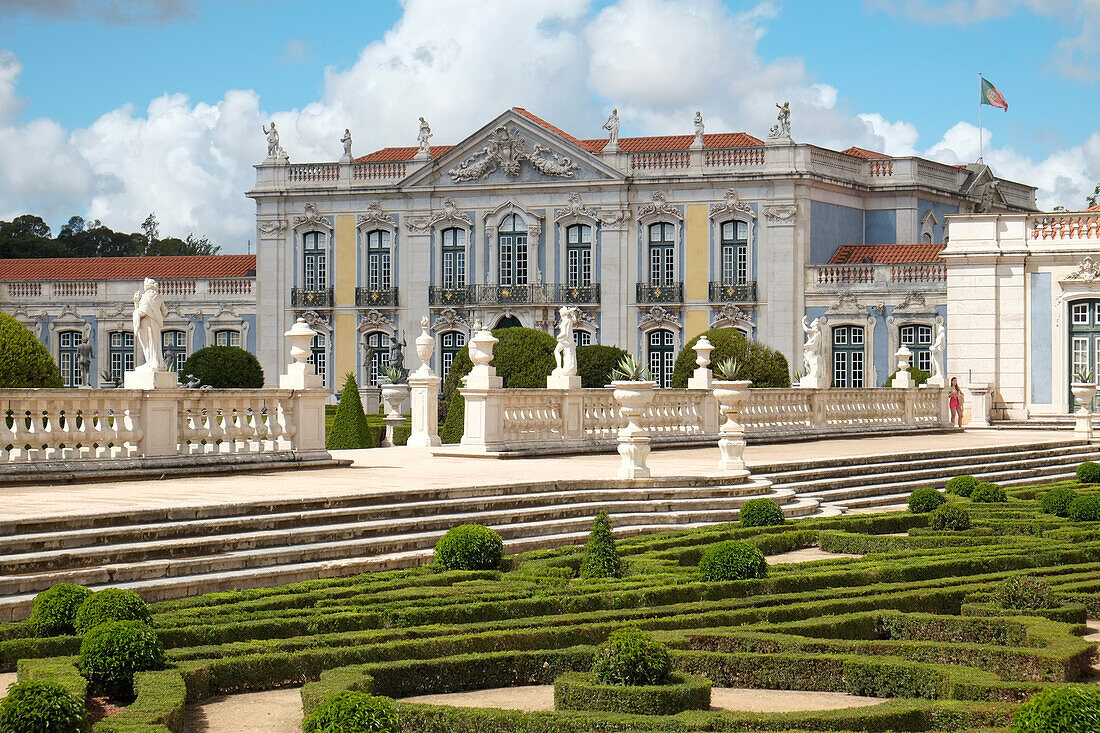 Portugal, Lisbon, Hedge and steps in a garden of Royal Palace