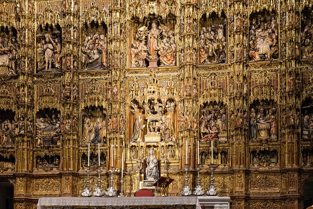 Spain, Seville, Gold decorative altar in cathedral