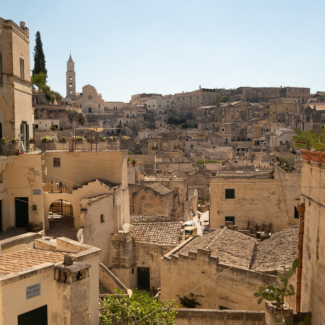Italien, Basilicata, Matera, Blick auf die mittelalterliche Stadt