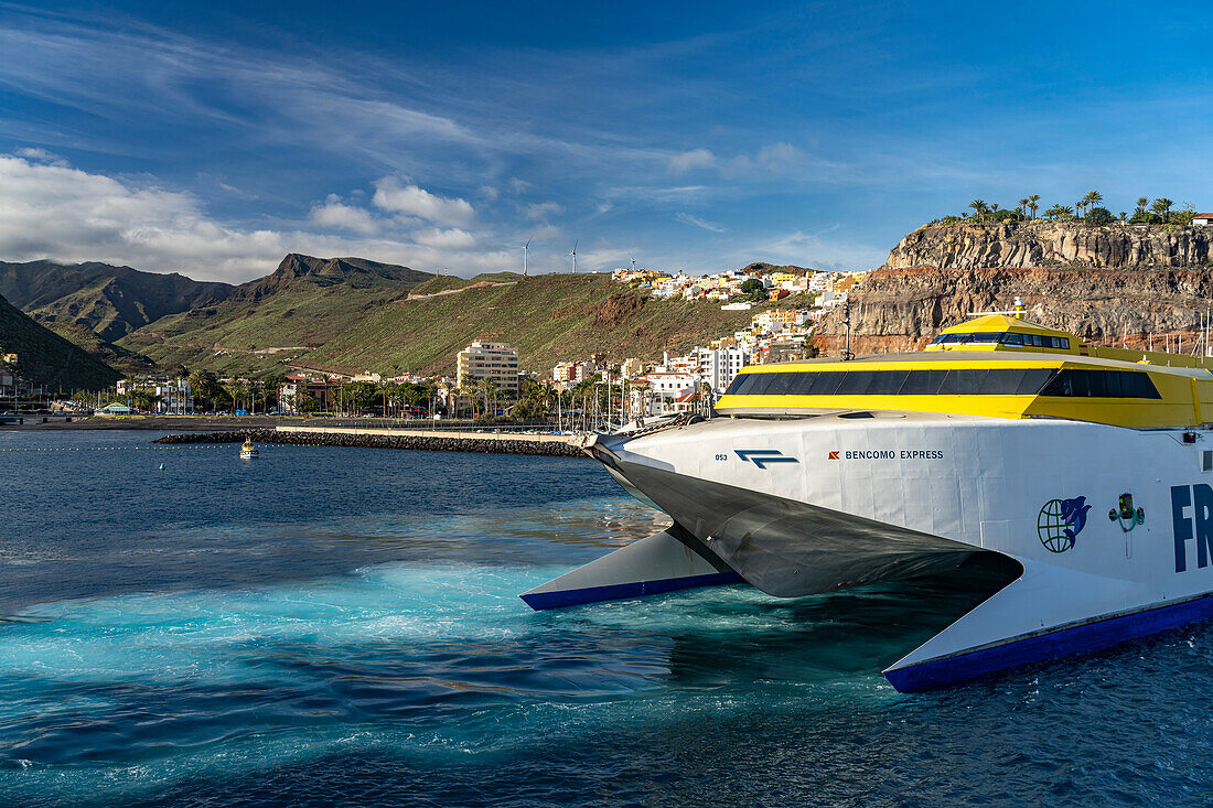 Fred Olsen Fähre im Hafen der Inselhauptstadt San Sebastian de La Gomera, La Gomera, Kanarische Inseln, Spanien, Europa