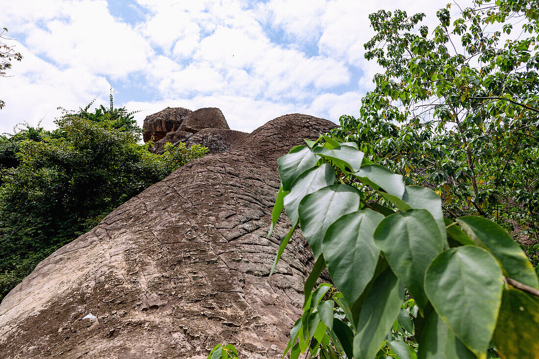 Felsformation Tano Rock im Sacred Grove von Tanoboase in der historischen Brong Ahafo Region in der Bono East Region im Zentrum von Ghana in Westafrika