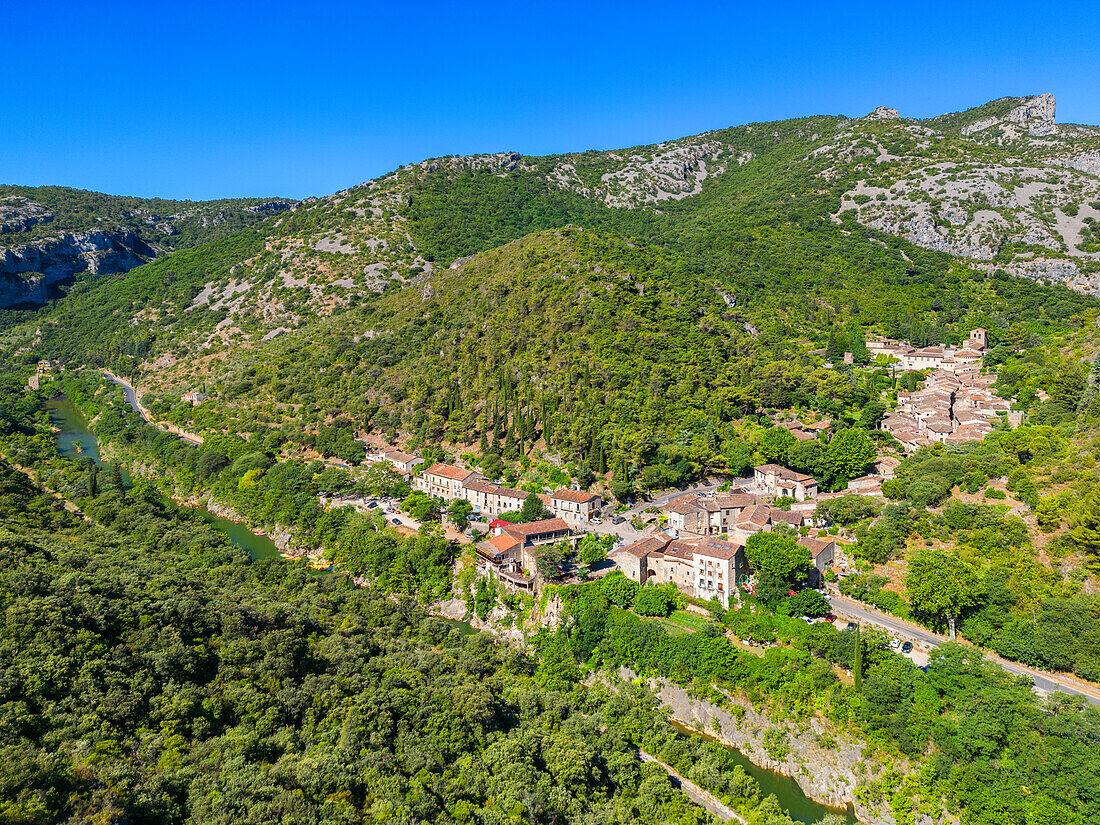 Blick über Saint-Guilhem-le-Désert, Hérault, Jakobsweg,  Occitanie, Languedoc-Roussillon-Midi-Pyrénées, Frankreich