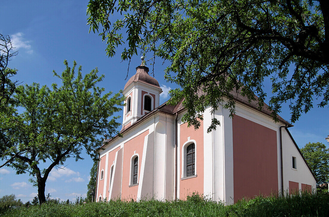 Dorfkirche von Batatonalmadi, Landkreis Veszprém, Ungarn