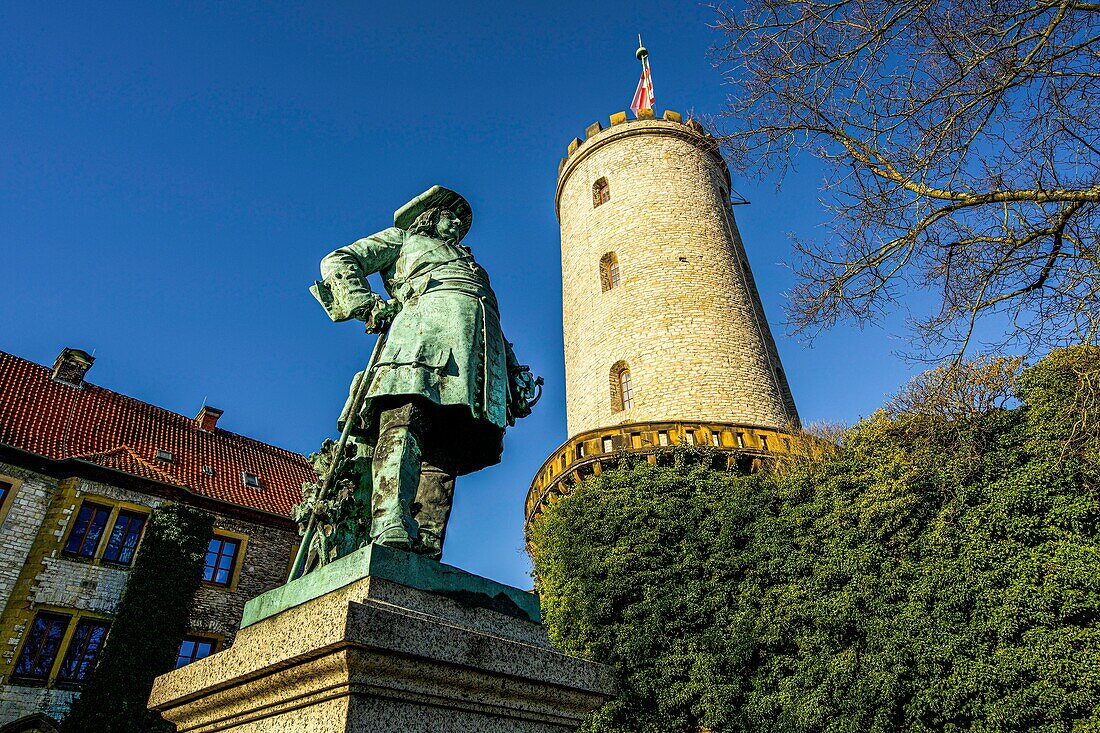 Monument to the Great Elector donated by Wilhelm II in the courtyard of the Sparrenburg, Bielefeld, Teutoburg Forest, North Rhine-Westphalia, Germany