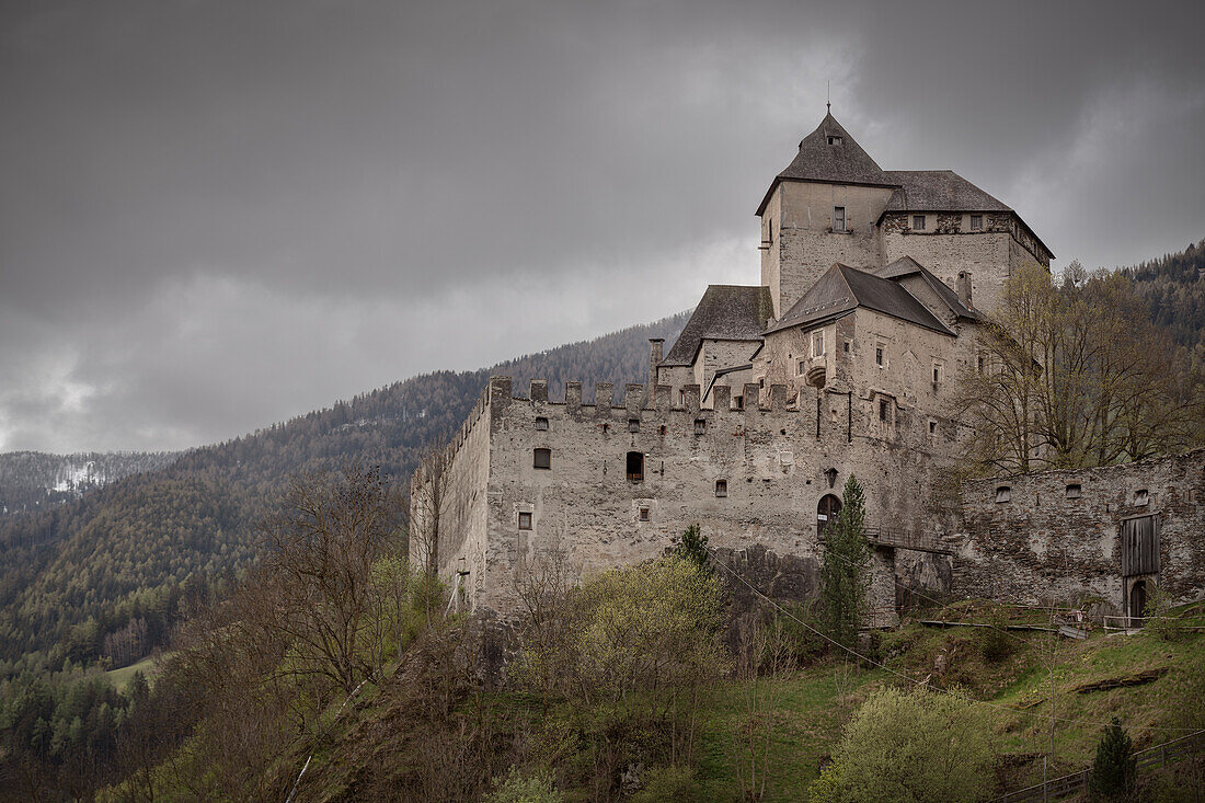Burg Reifenstein bei Sterzing, Südtirol, Italien, Alpen, Europa