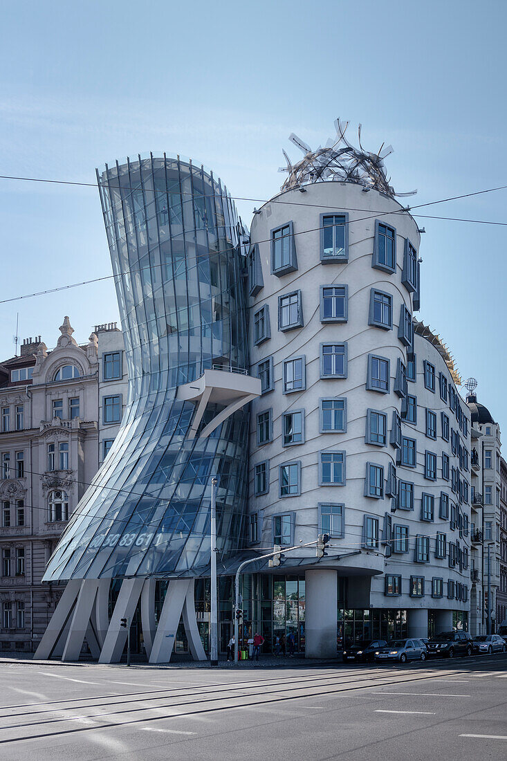 Dancing House by architect Frank Gehry, Prague, Bohemia, Czech Republic, Europe, UNESCO World Heritage Site