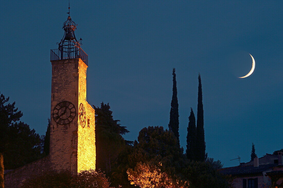 Old Town and Castle, Vaison-la-Romaine, Vaucluse, Provence-Alpes-Côte d'Azur, France