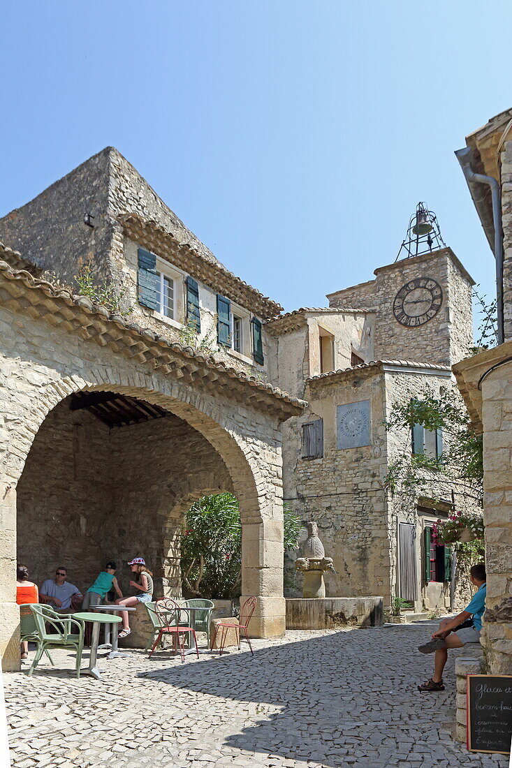 Historic wash house, Seguret, Vaucluse, Provence-Alpes-Côte d'Azur, France