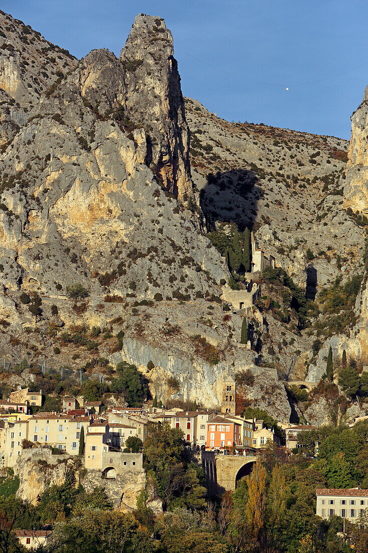 Moustiers-Sainte-Marie, Alpes-de-Haute-Provence, Provence-Alpes-Cote d'Azur, France