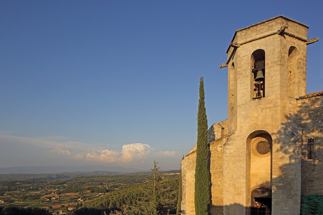 Eglise Notre-Dame-Dalidon in the castle of Oppède-le-Vieux, Vaucluse, Provence-Alpes-Côte d'Azur, France