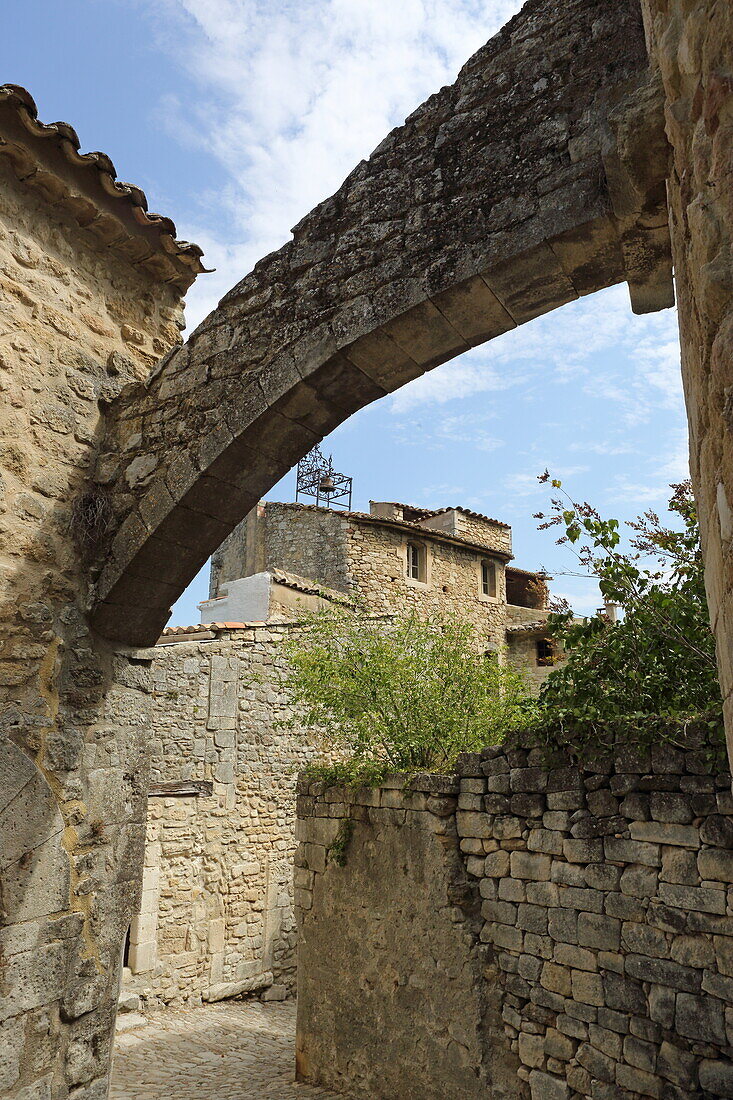 Oppede-le-Vieux, Vaucluse, Provence-Alpes-Cote d'Azur, France