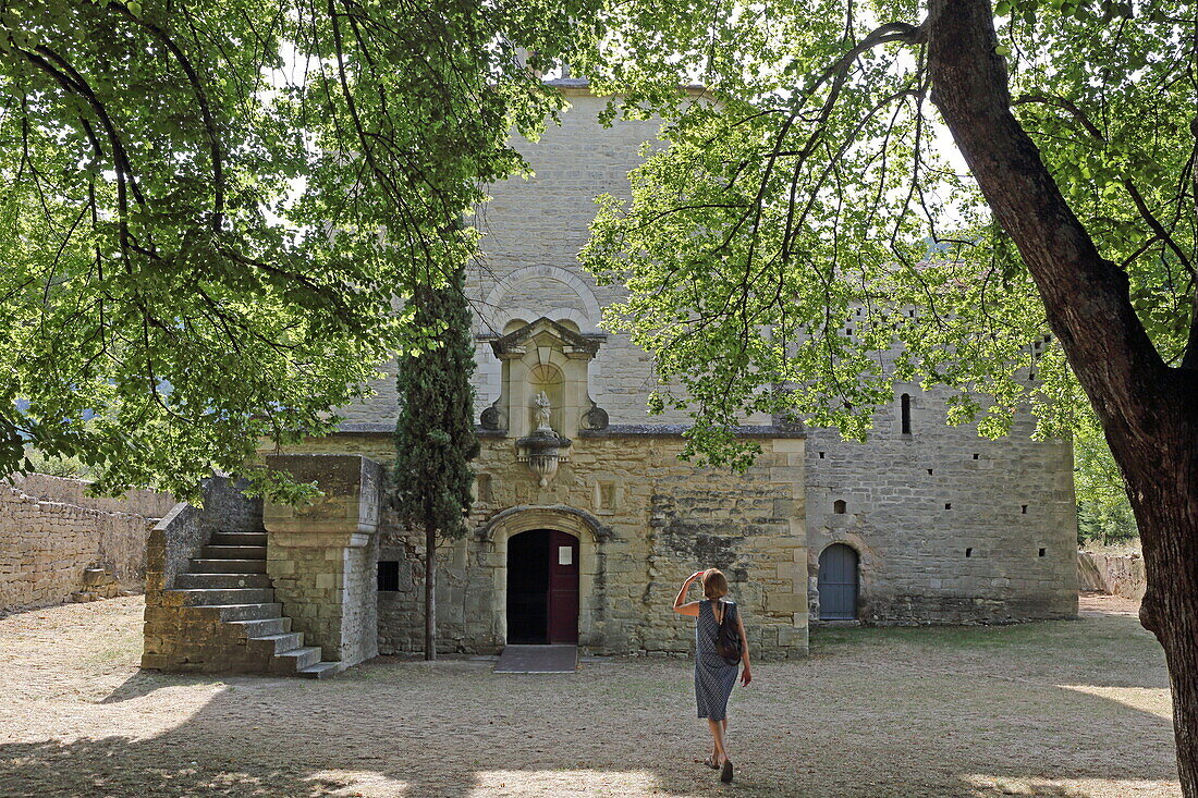 Chapelle Notre-Dame-du-Groseau, Malaucene, Vaucluse, Provence-Alpes-Cote d'Azur, France
