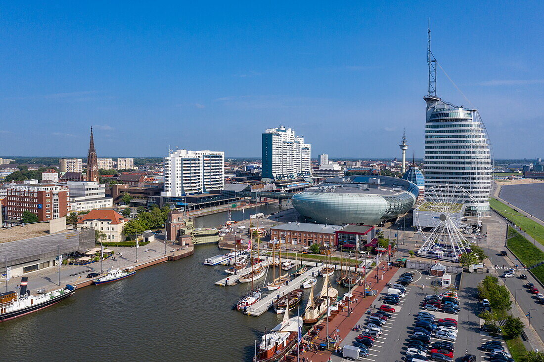 Aerial view of the Havenwelten port area with Klimahaus Bremerhaven and Atlantic Hotel Sail City, Bremerhaven, Bremen, Germany, Europe