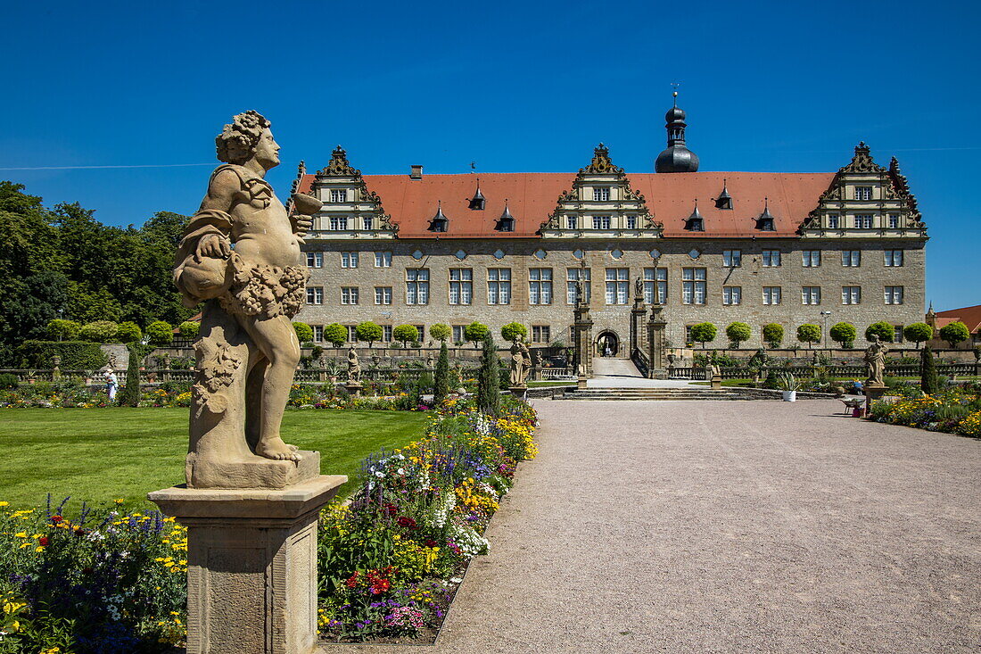 Statue in the garden of Weikersheim Castle, Weikersheim, Franconia, Baden-Wuerttemberg, Germany, Europe