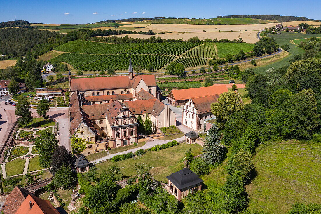 Blick auf Kloster Bronnbach, Reicholzheim, Wertheim, Franken, Baden-Württemberg, Deutschland